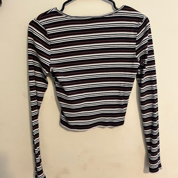 Hollister long sleeve - Picture 2 of 4